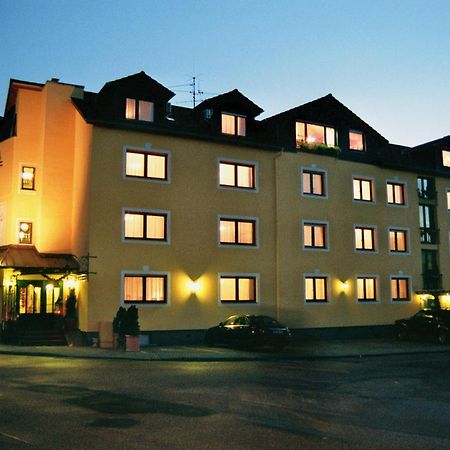 Hotel-Restaurant Central Am Koenigshof Viernheim Bagian luar foto