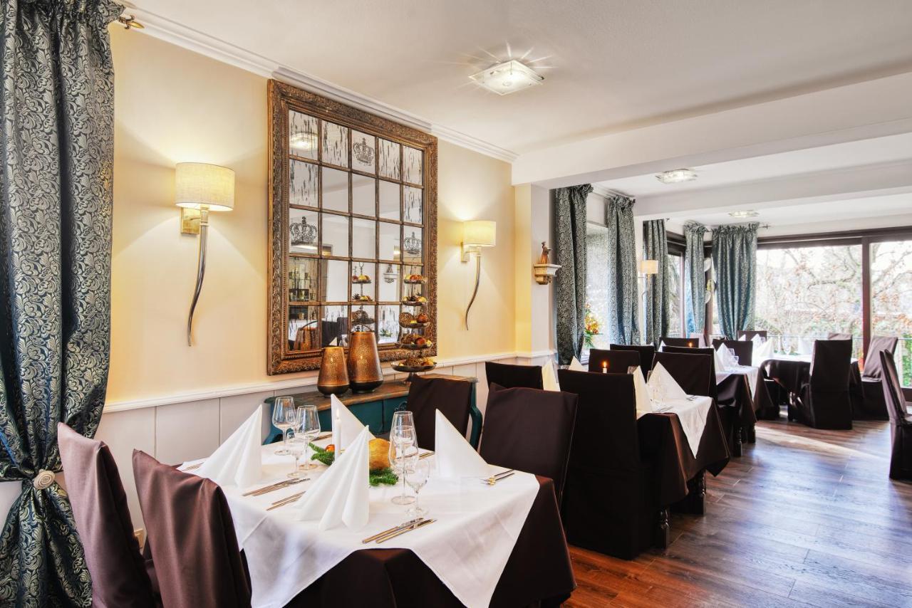 Hotel-Restaurant Central Am Koenigshof Viernheim Bagian luar foto